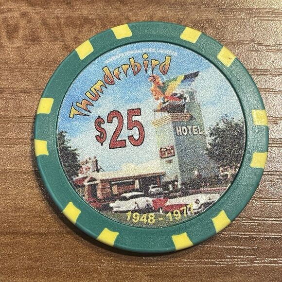 Thunderbird - Lot of *4* Commerative Casino Chips - Las Vegas, Nevada - Picture 4 of 6